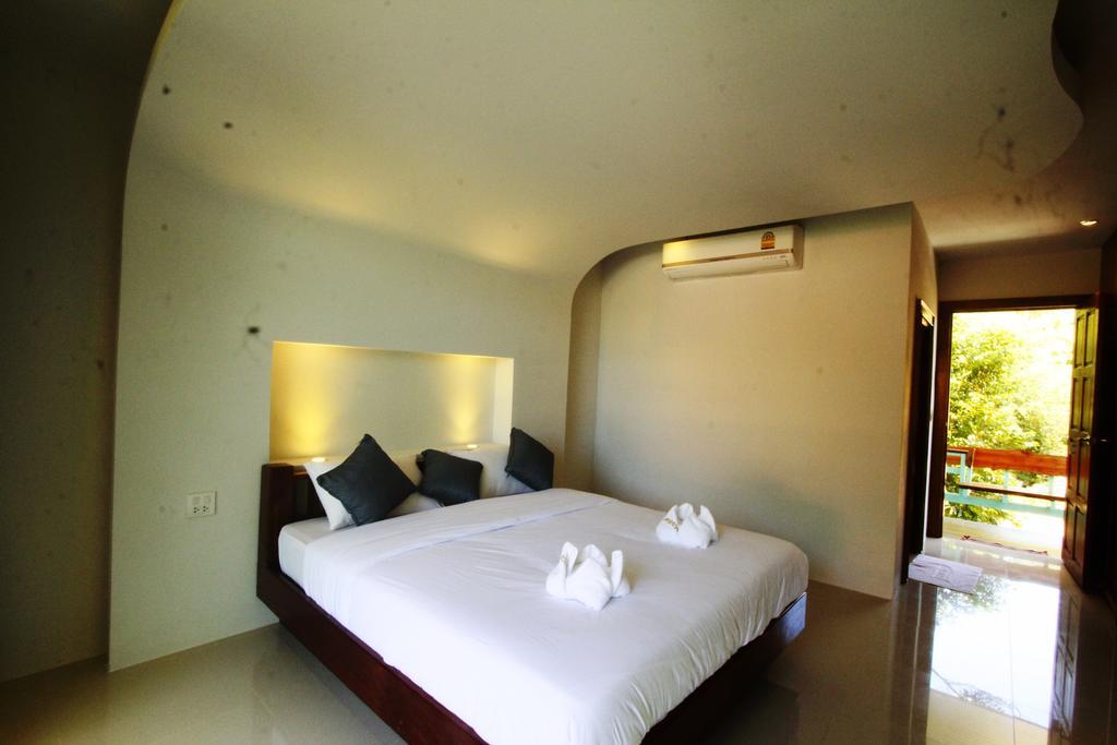 Mountain Reef Beach Resort Тау Номер фото